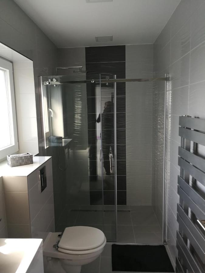 Aqua Solar Apartmanhaz Miskolc Luaran gambar