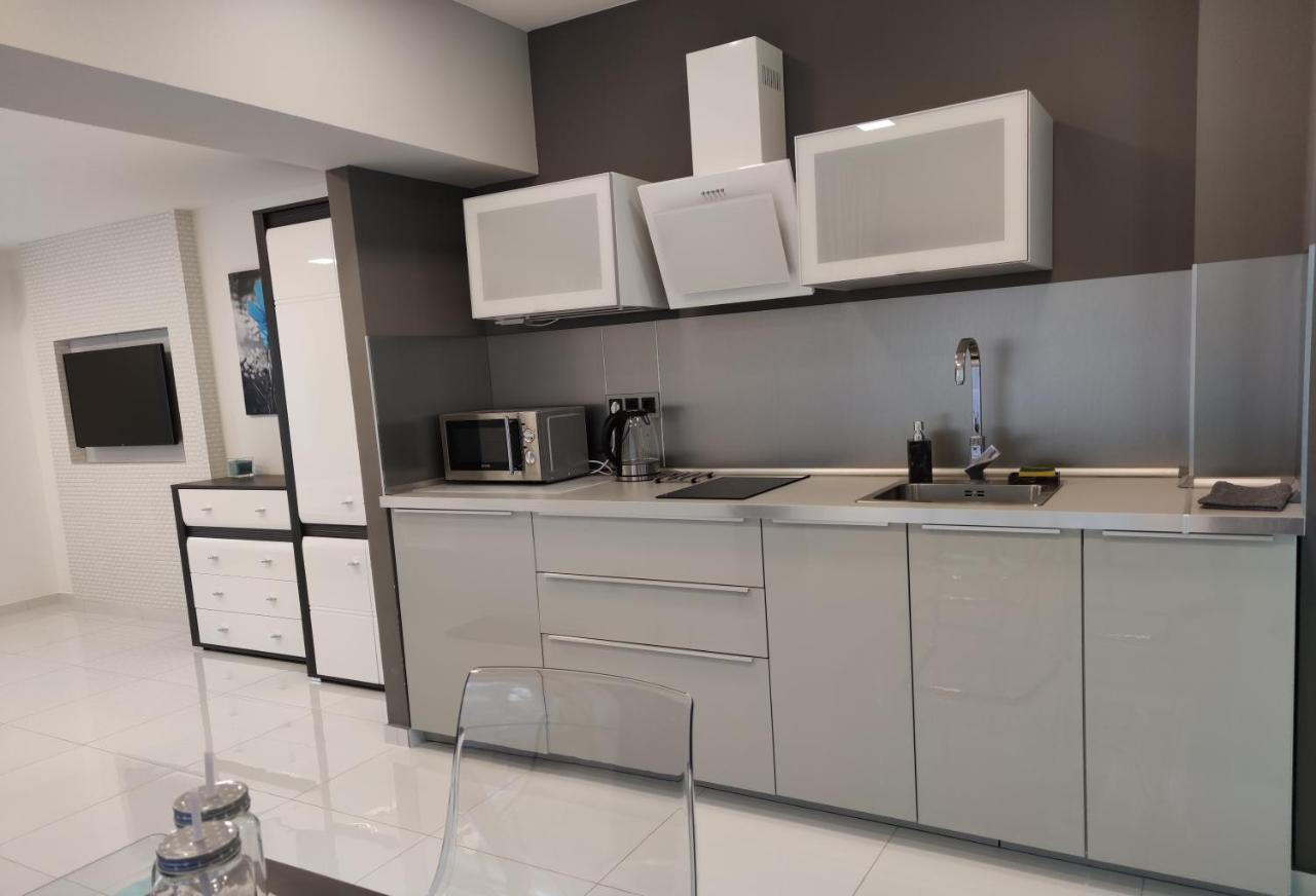 Aqua Solar Apartmanhaz Miskolc Luaran gambar