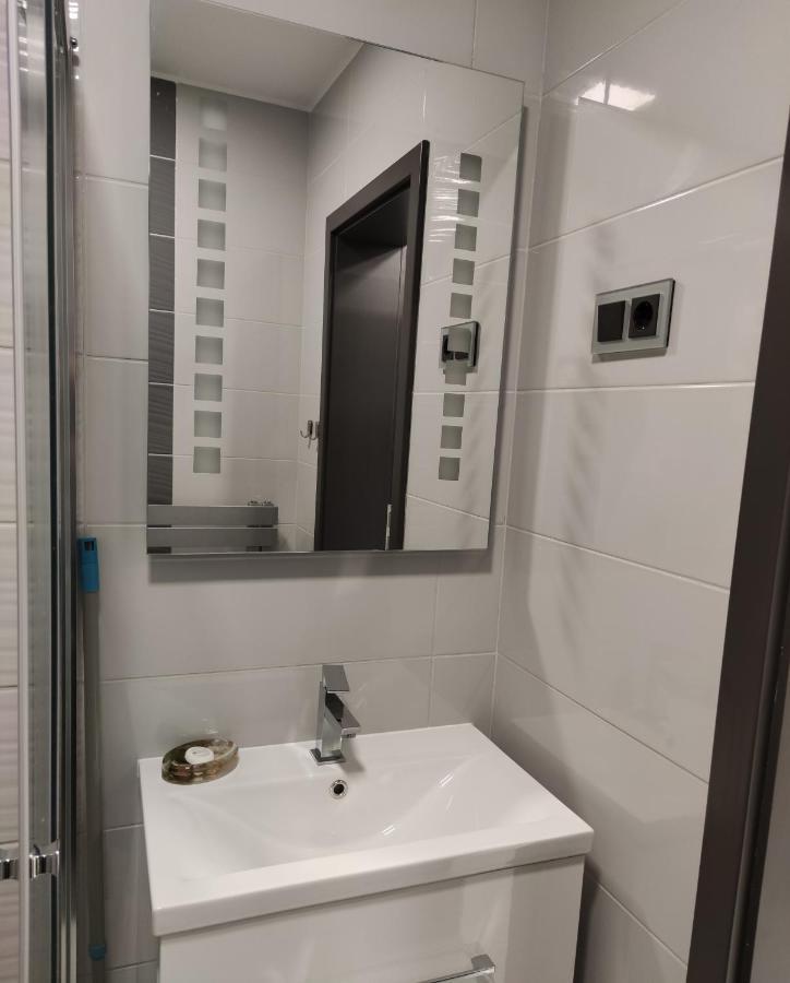 Aqua Solar Apartmanhaz Miskolc Luaran gambar
